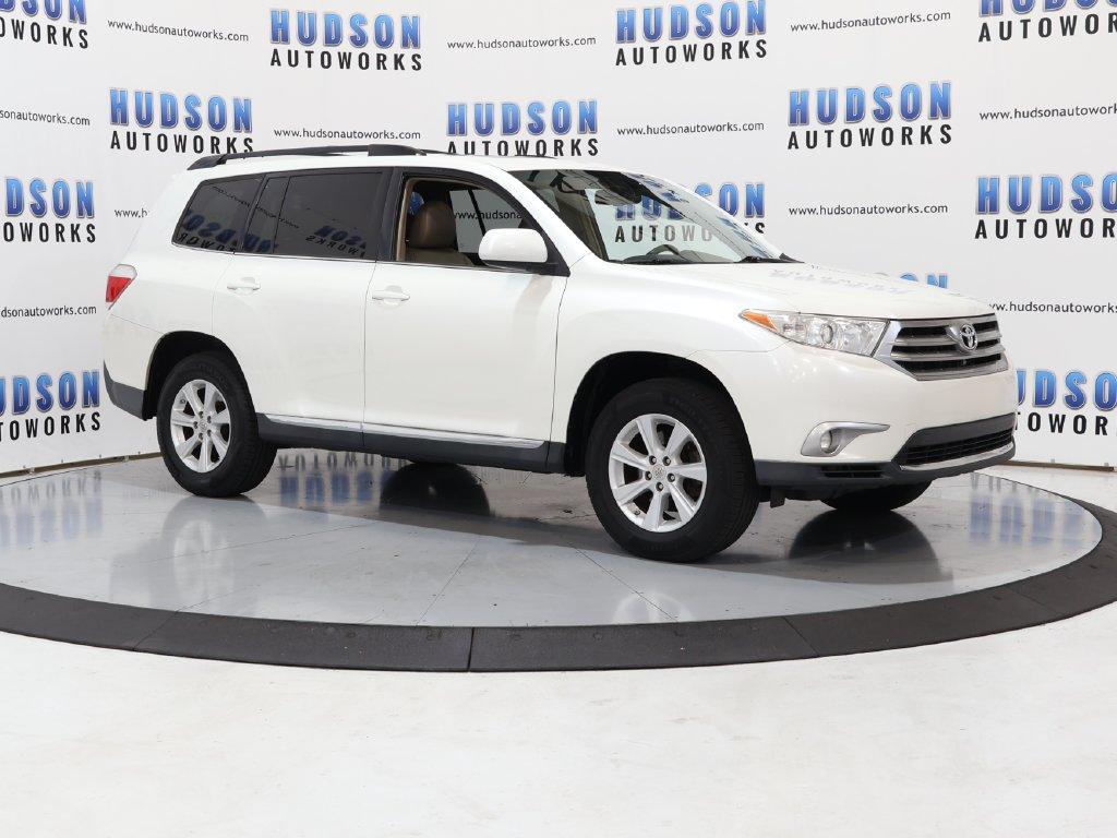 2013 Toyota Highlander - $13,500