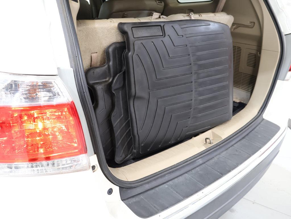 2013 Toyota Highlander - $13,500