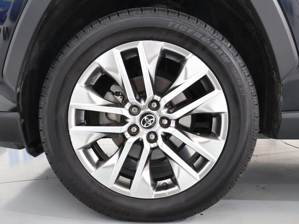 2020 Toyota RAV4 - $23,575