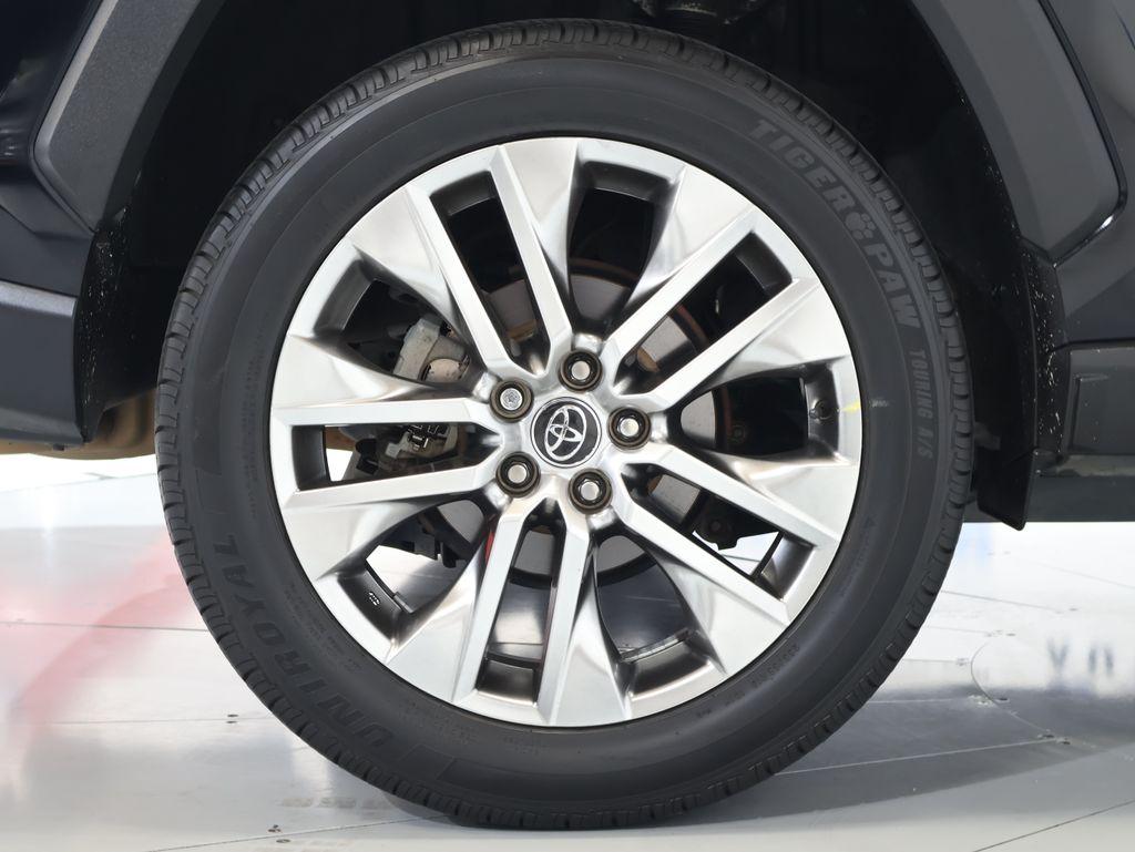 2020 Toyota RAV4 - $23,575