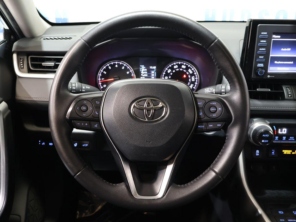 2020 Toyota RAV4 - $23,575
