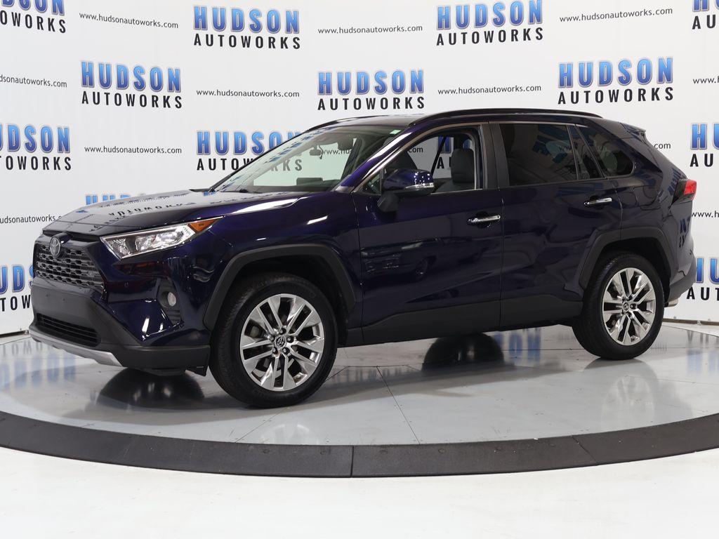 2019 Toyota RAV4 - $27,100