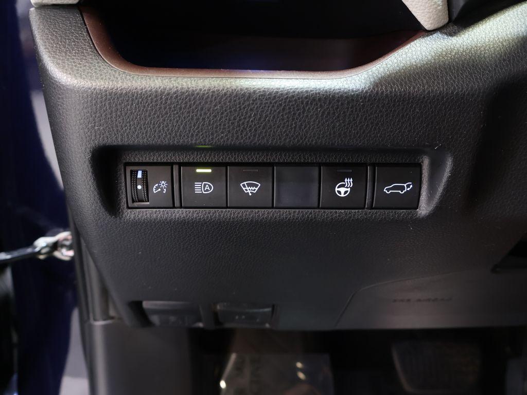 2019 Toyota RAV4 - $27,100