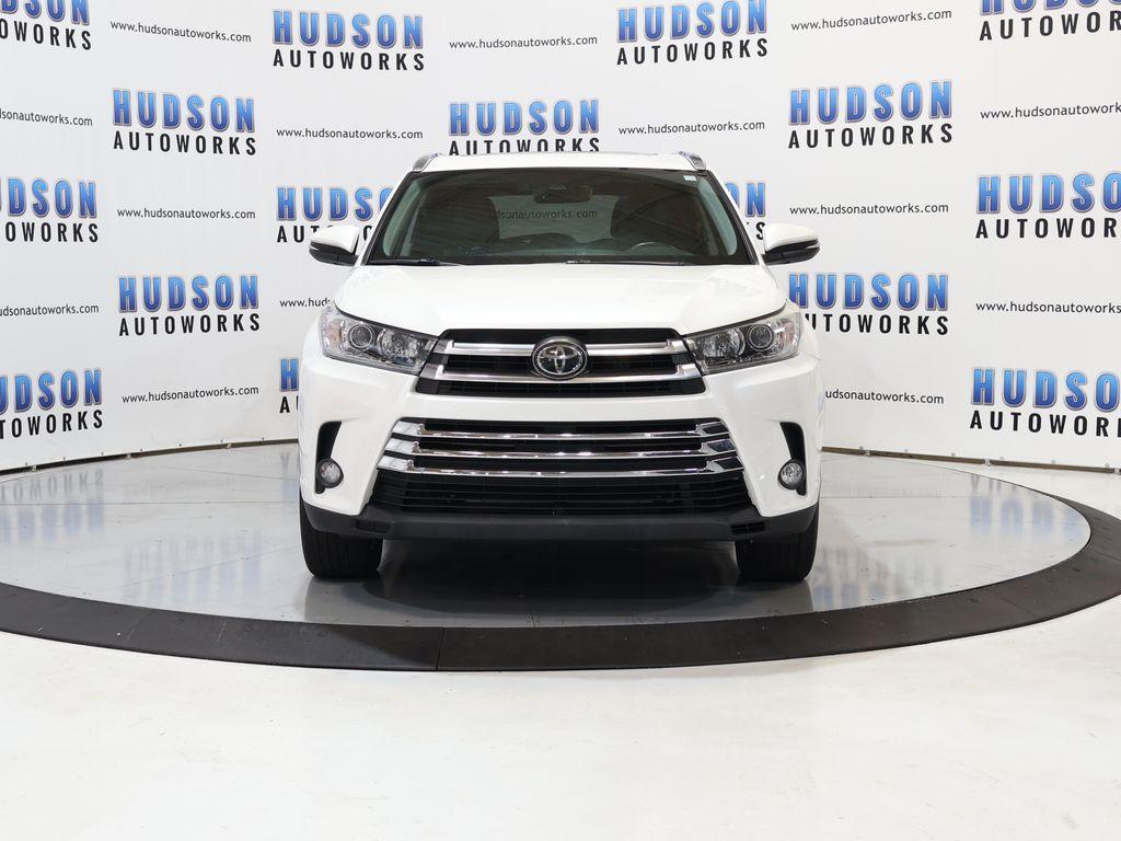 2017 Toyota Highlander - $30,000