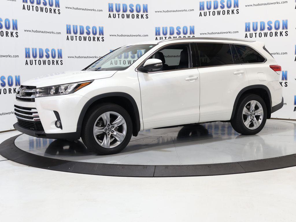 2017 Toyota Highlander - $30,000