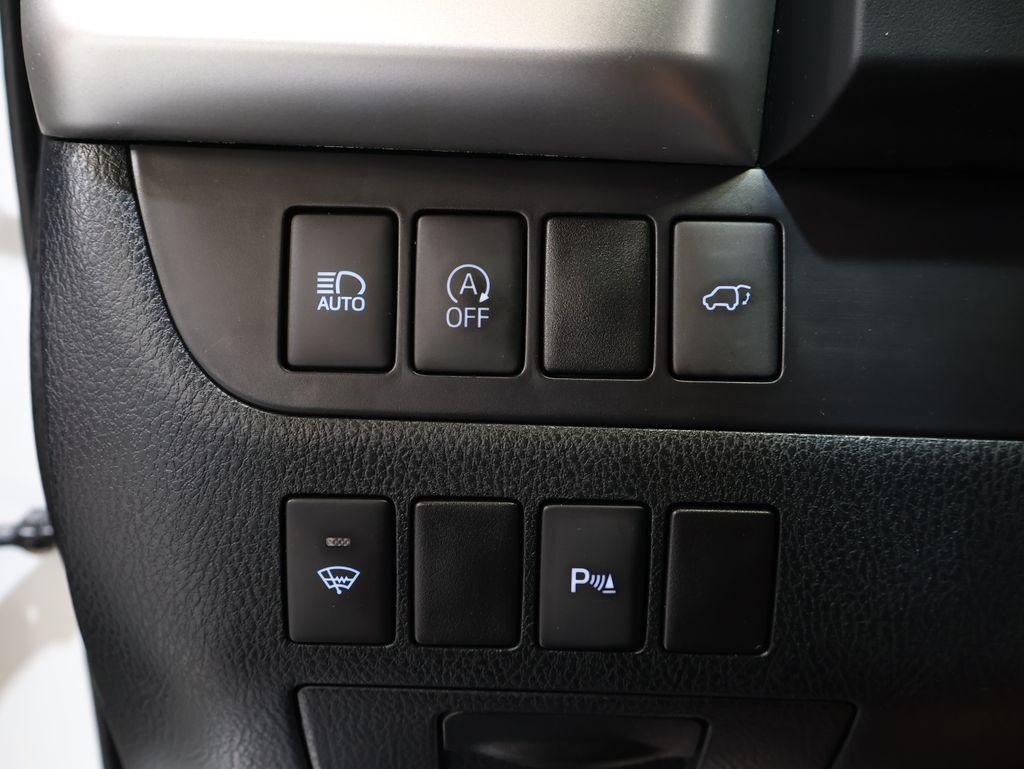 2017 Toyota Highlander - $30,000