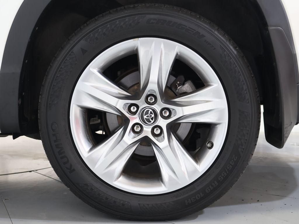 2017 Toyota Highlander - $30,000