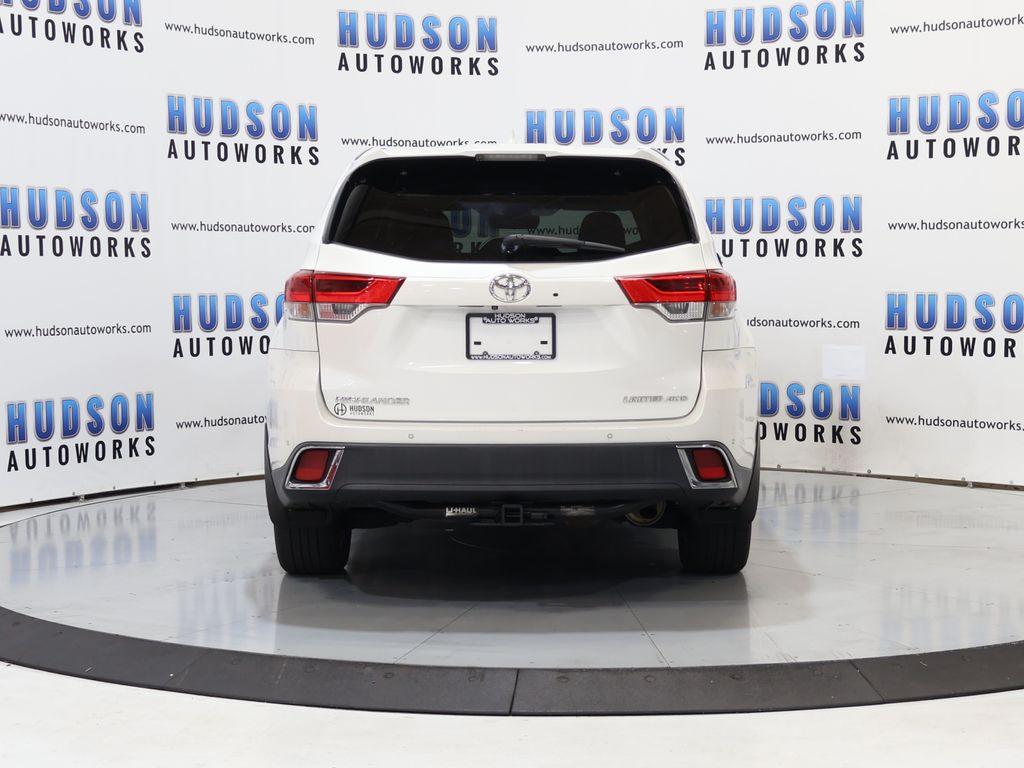 2017 Toyota Highlander - $30,000