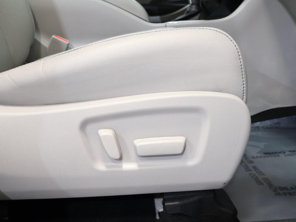 2016 Toyota Highlander - $26,500