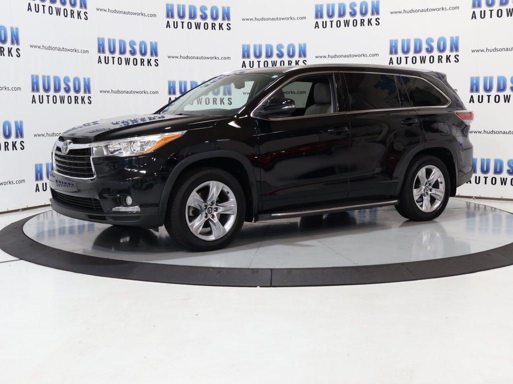 2016 Toyota Highlander - $26,500