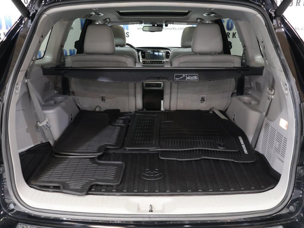 2016 Toyota Highlander - $26,500