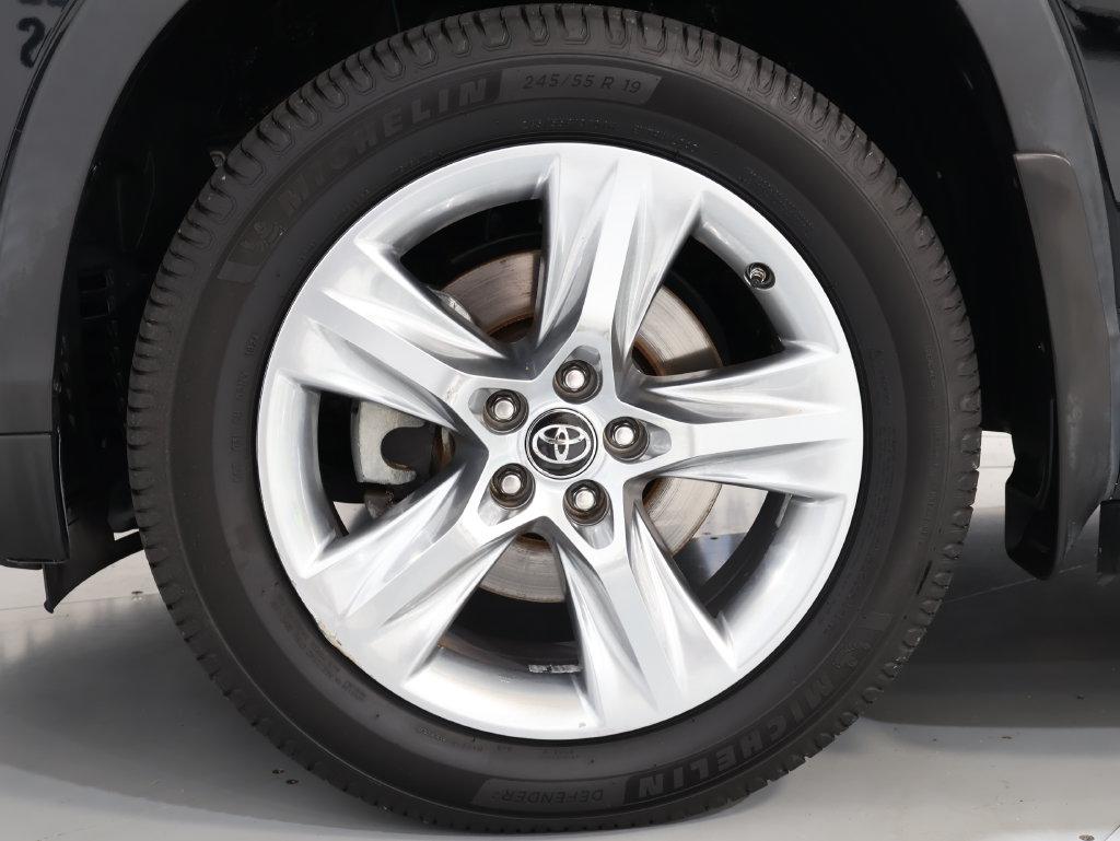 2016 Toyota Highlander - $26,500