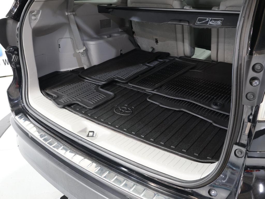 2016 Toyota Highlander - $26,500