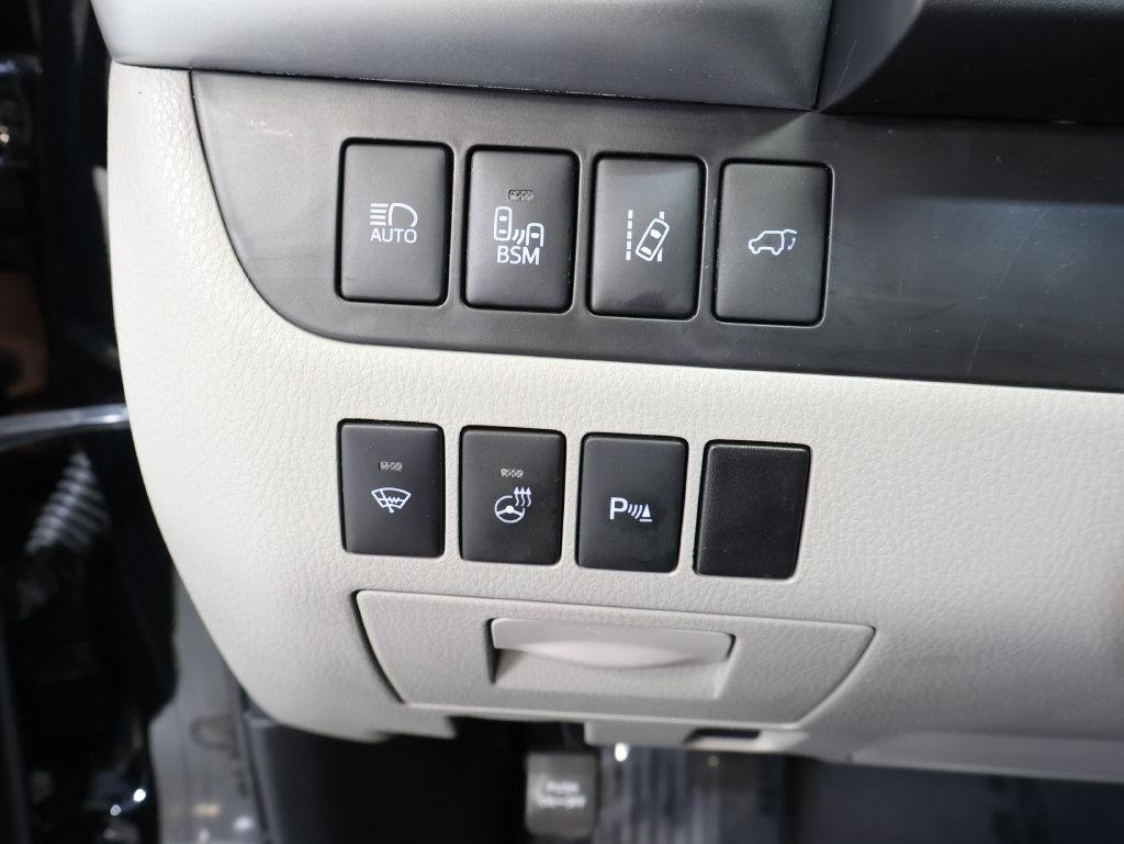 2016 Toyota Highlander - $26,500
