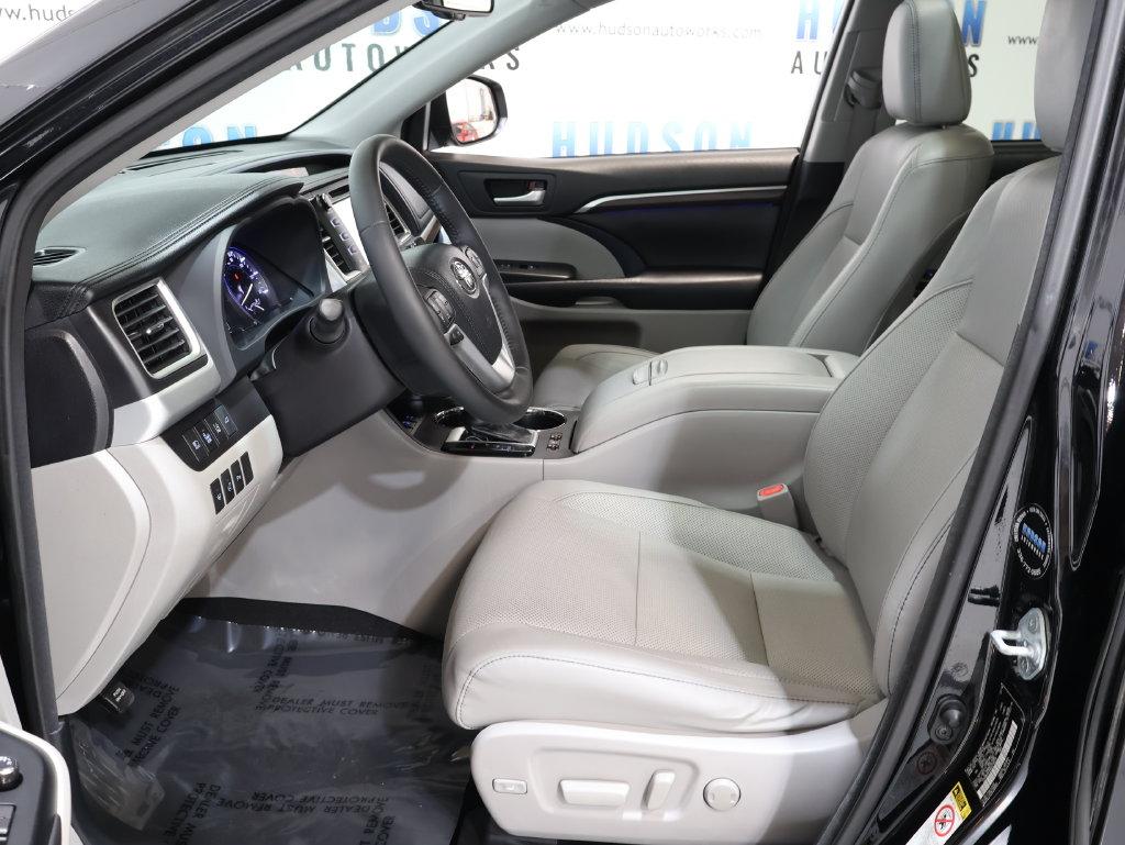 2016 Toyota Highlander - $26,500