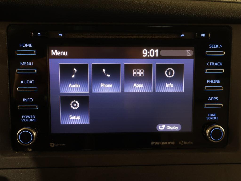 2018 Toyota Sienna - $24,400