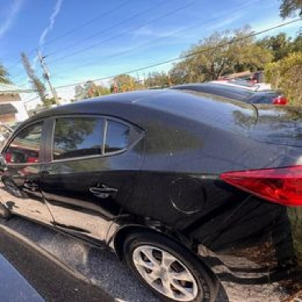 2018 MAZDA MAZDA3 - $14,995