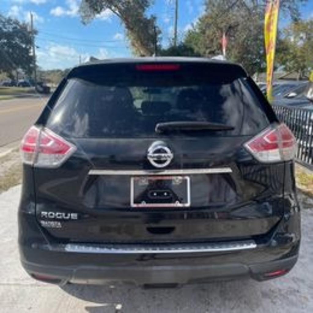 2016 Nissan Rogue - $11,995
