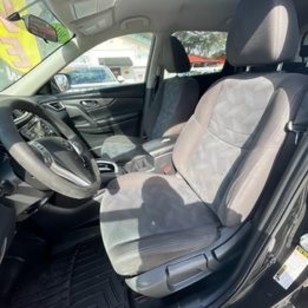 2016 Nissan Rogue - $11,995