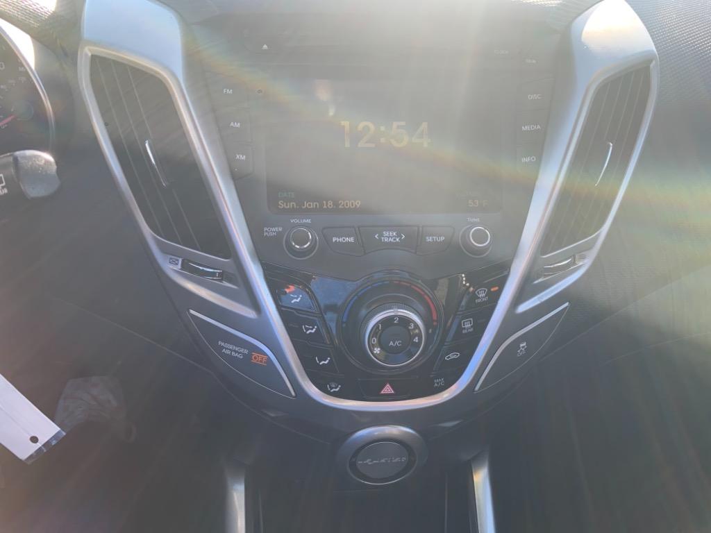 2014 Hyundai Veloster - $15,995