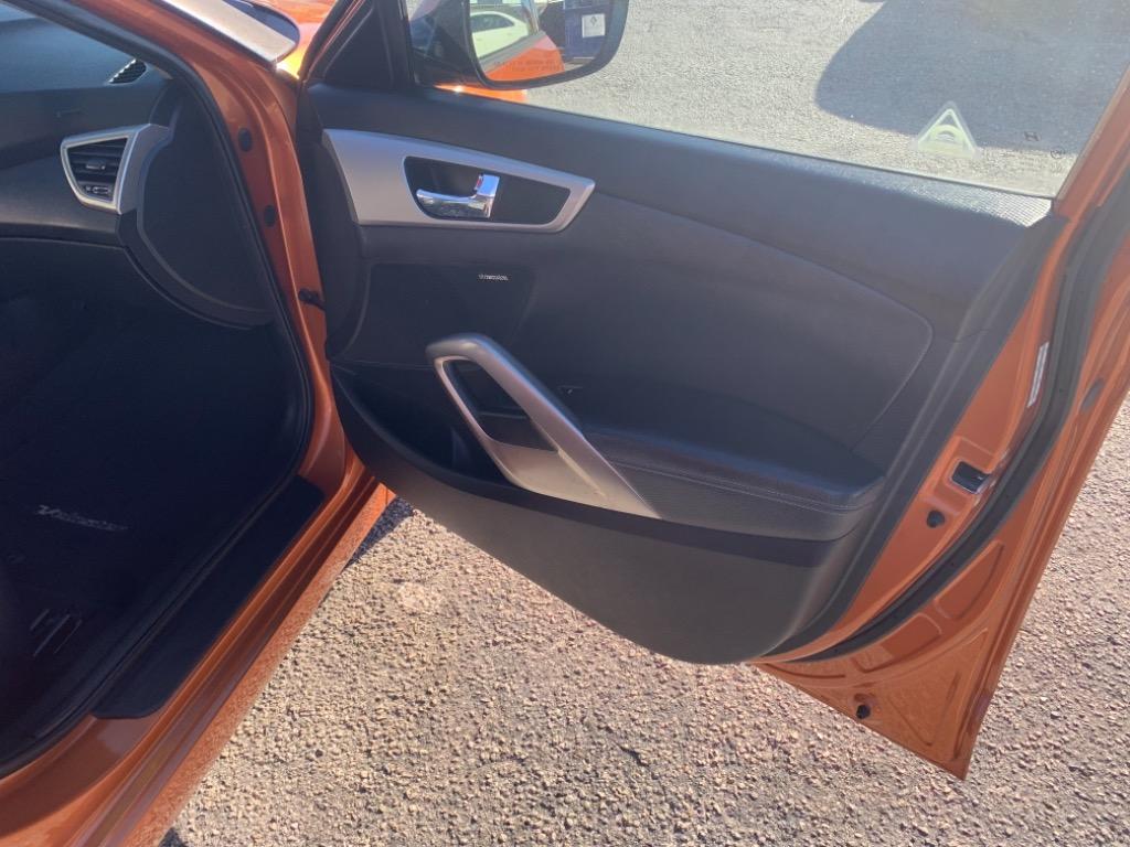 2014 Hyundai Veloster - $15,995