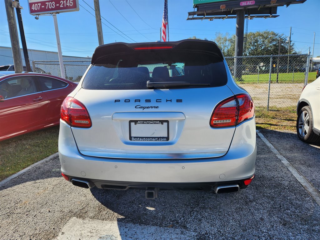 2013 Porsche Cayenne photo