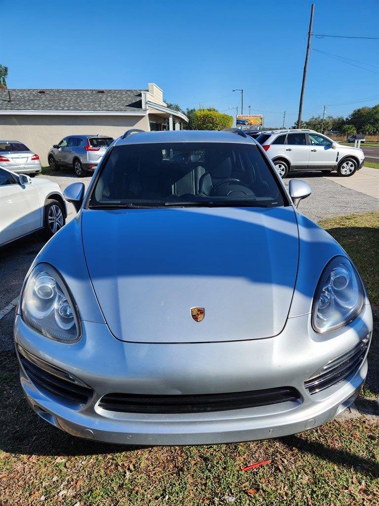 2013 Porsche Cayenne photo