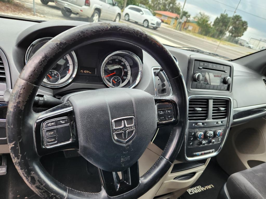 2014 Dodge Grand Caravan - $9,499