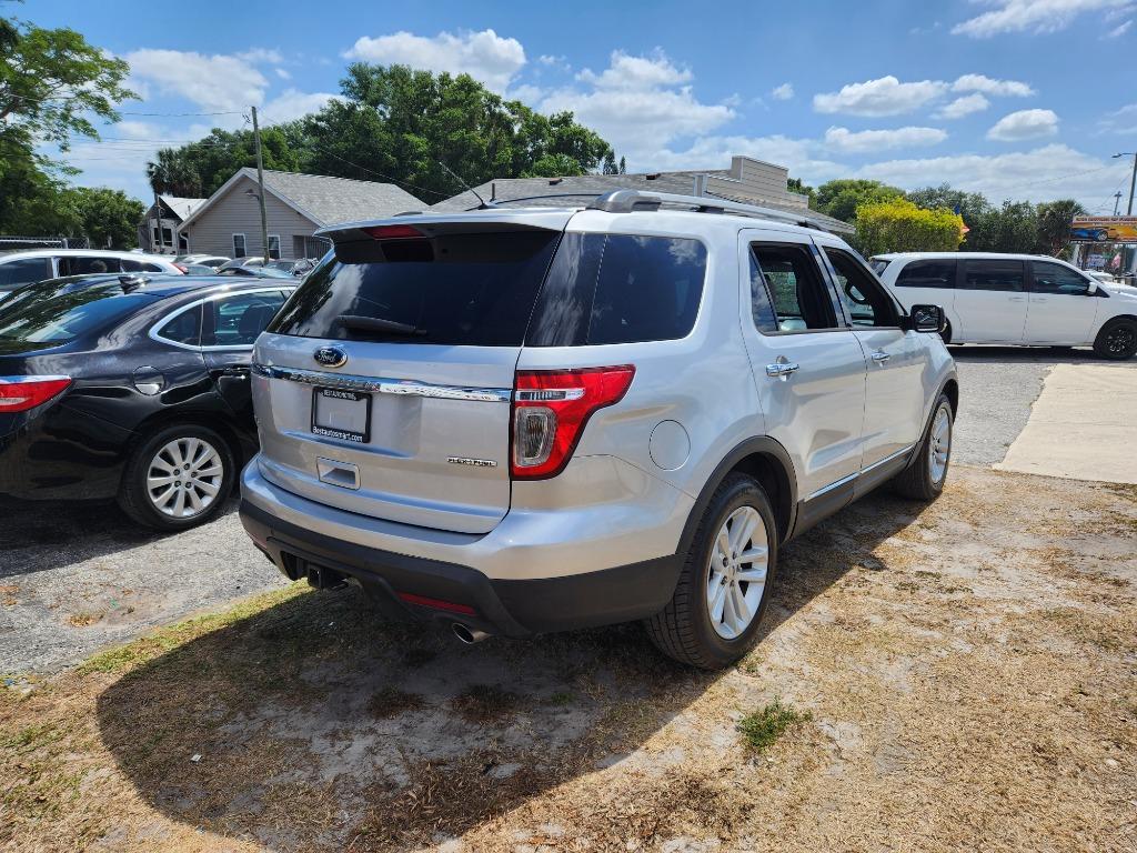 2014 Ford Explorer XLT photo