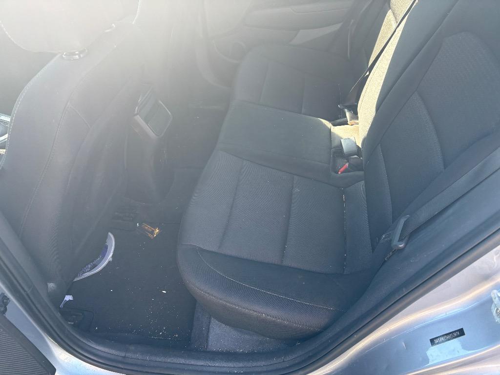 2017 Hyundai Elantra - $8,995
