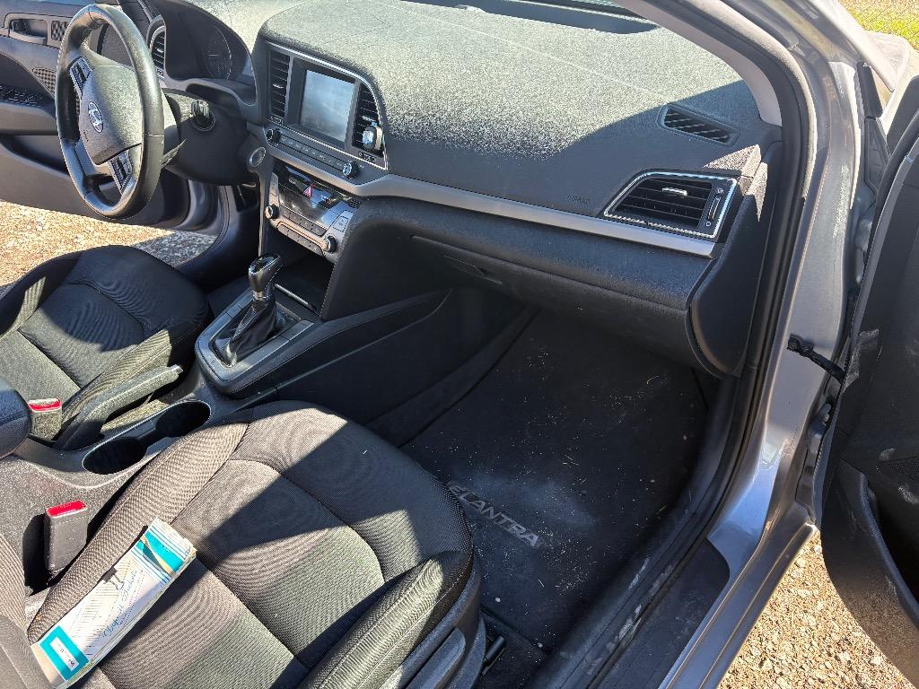 2017 Hyundai Elantra - $8,995