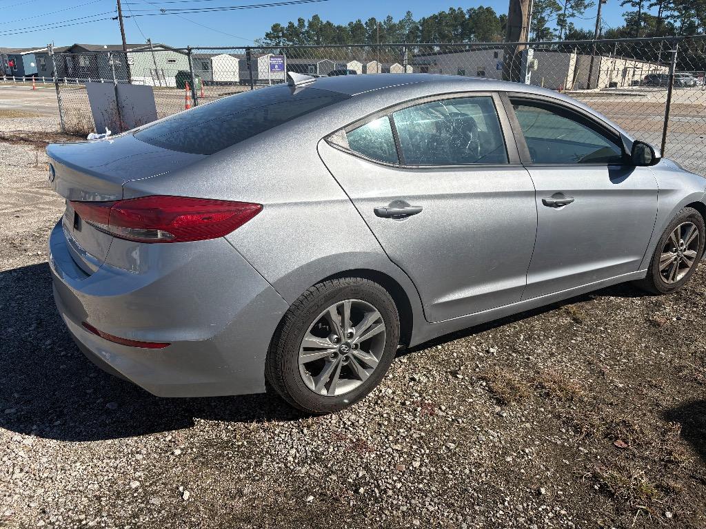 2017 Hyundai Elantra - $8,995