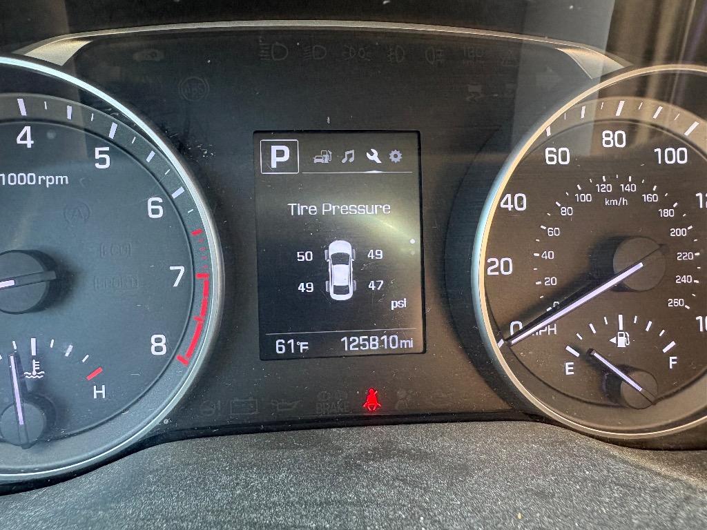 2017 Hyundai Elantra - $8,995