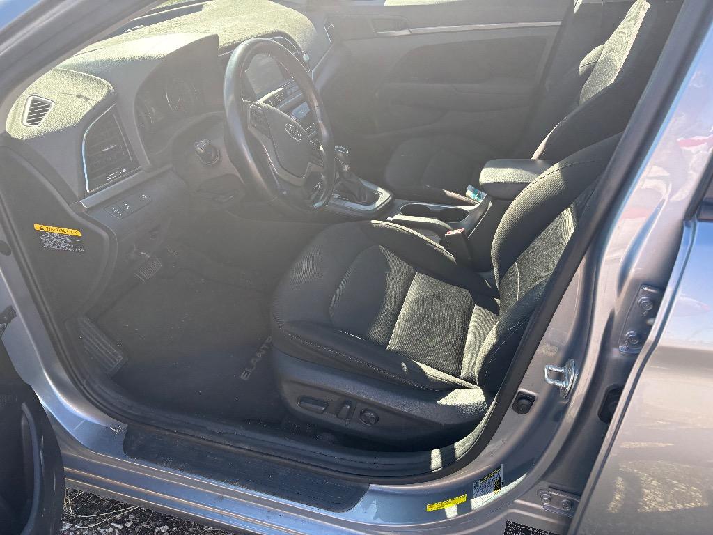 2017 Hyundai Elantra - $8,995