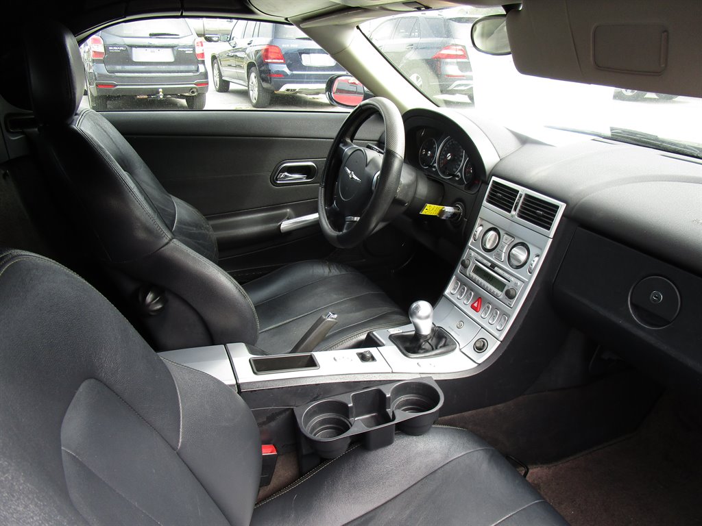 2005 Chrysler Crossfire photo
