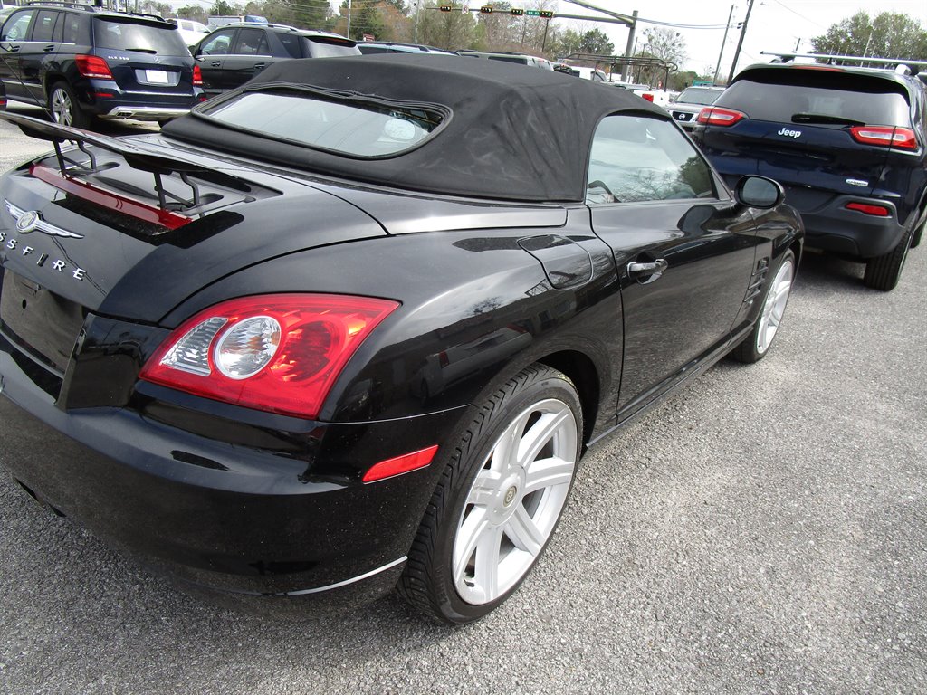 2005 Chrysler Crossfire photo