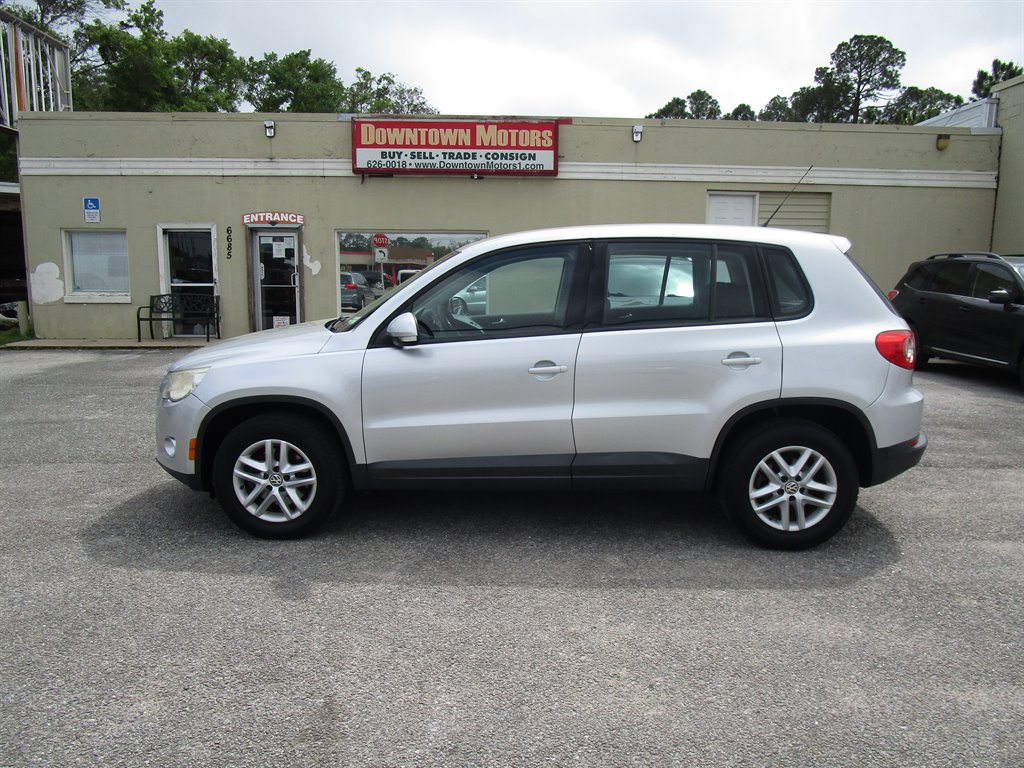 2011 Volkswagen Tiguan S photo