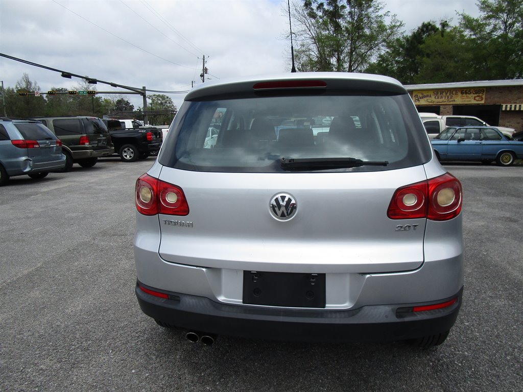 2011 Volkswagen Tiguan S photo