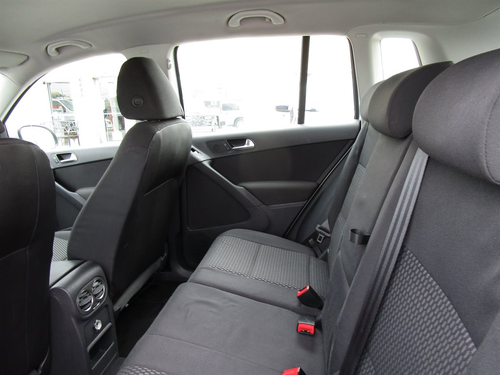2011 Volkswagen Tiguan S photo