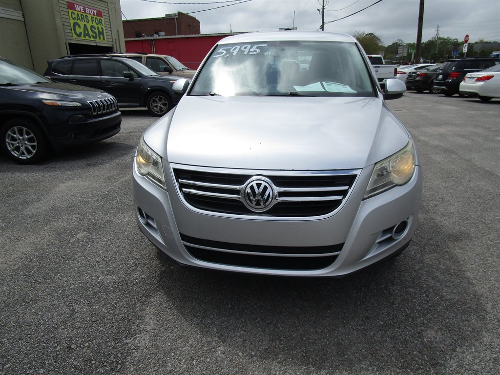 2011 Volkswagen Tiguan S photo