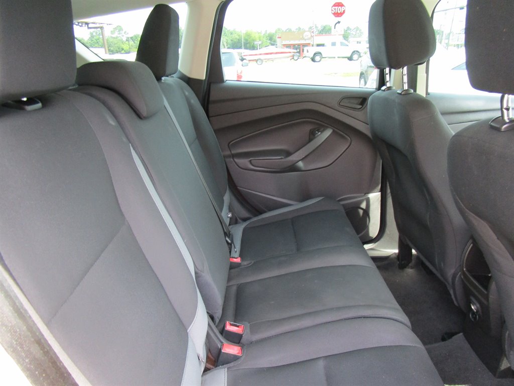 2015 Ford Escape - $6,495