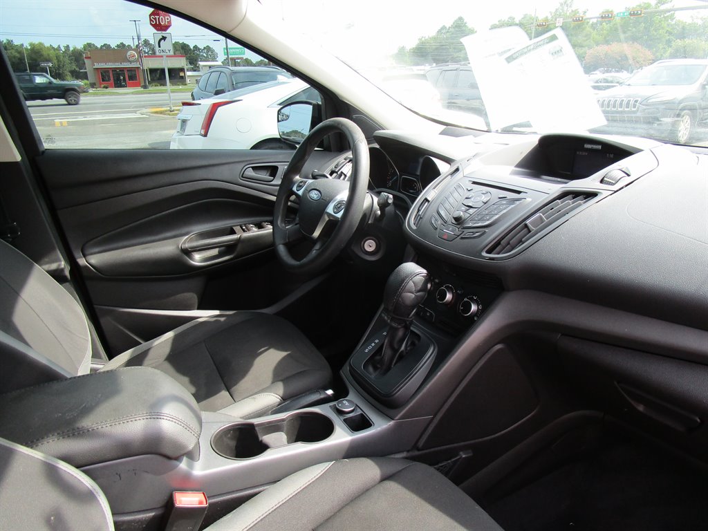 2015 Ford Escape - $6,495