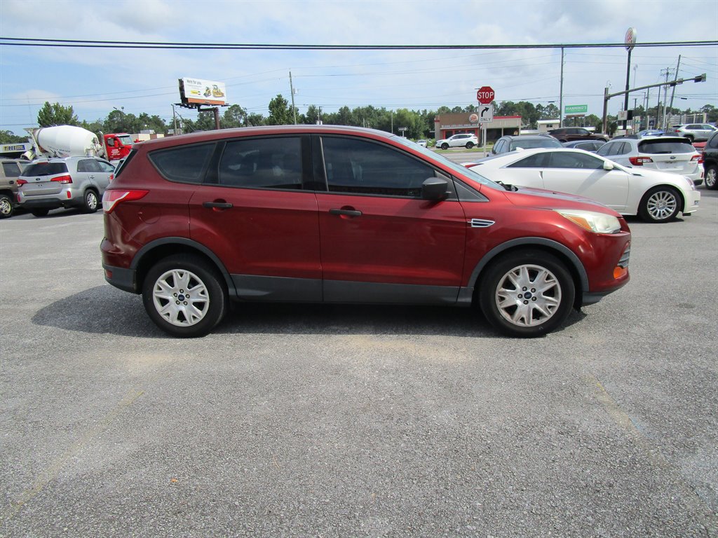 2015 Ford Escape - $6,495