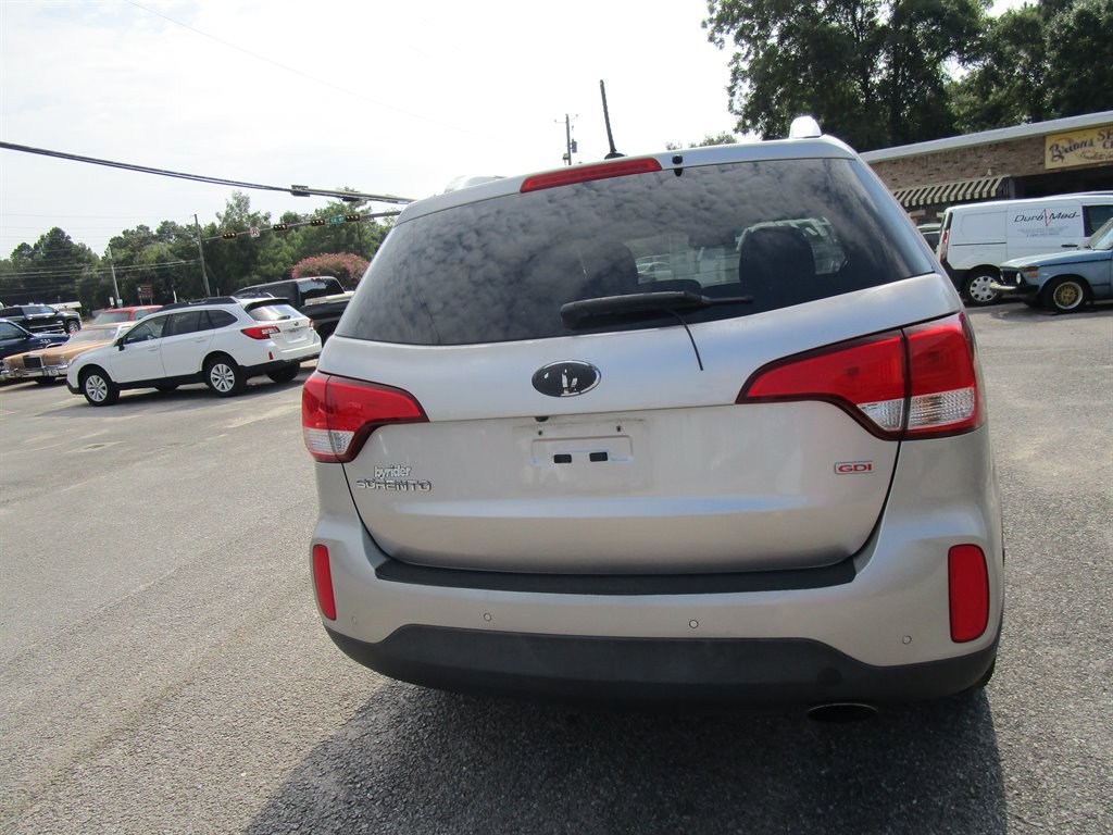 2014 Kia Sorento - $4,495