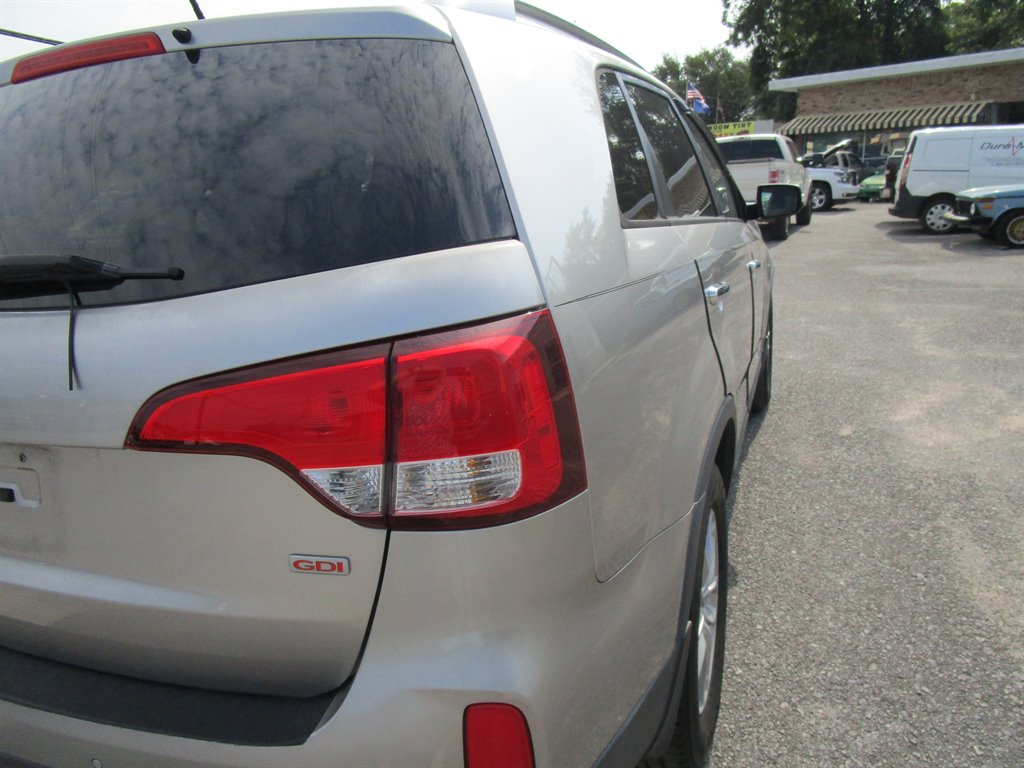2014 Kia Sorento - $4,495