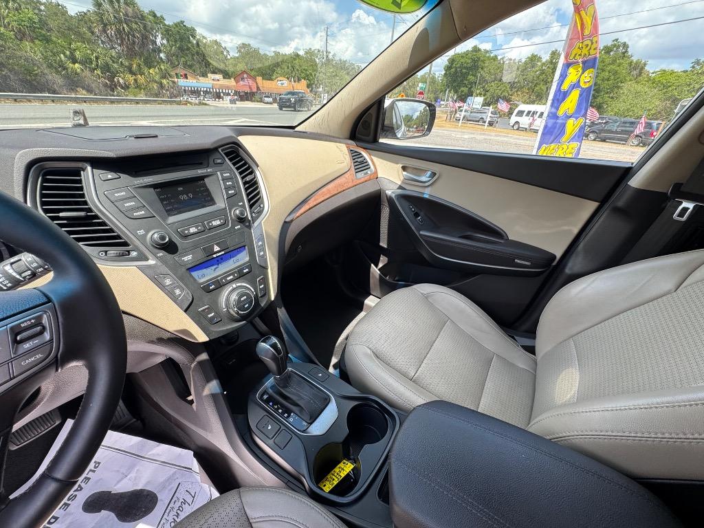 2014 Hyundai Santa Fe Sport - $15,995