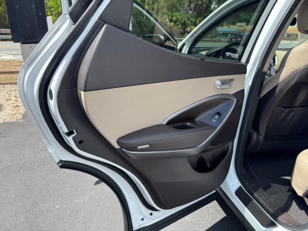 2014 Hyundai Santa Fe Sport - $15,995