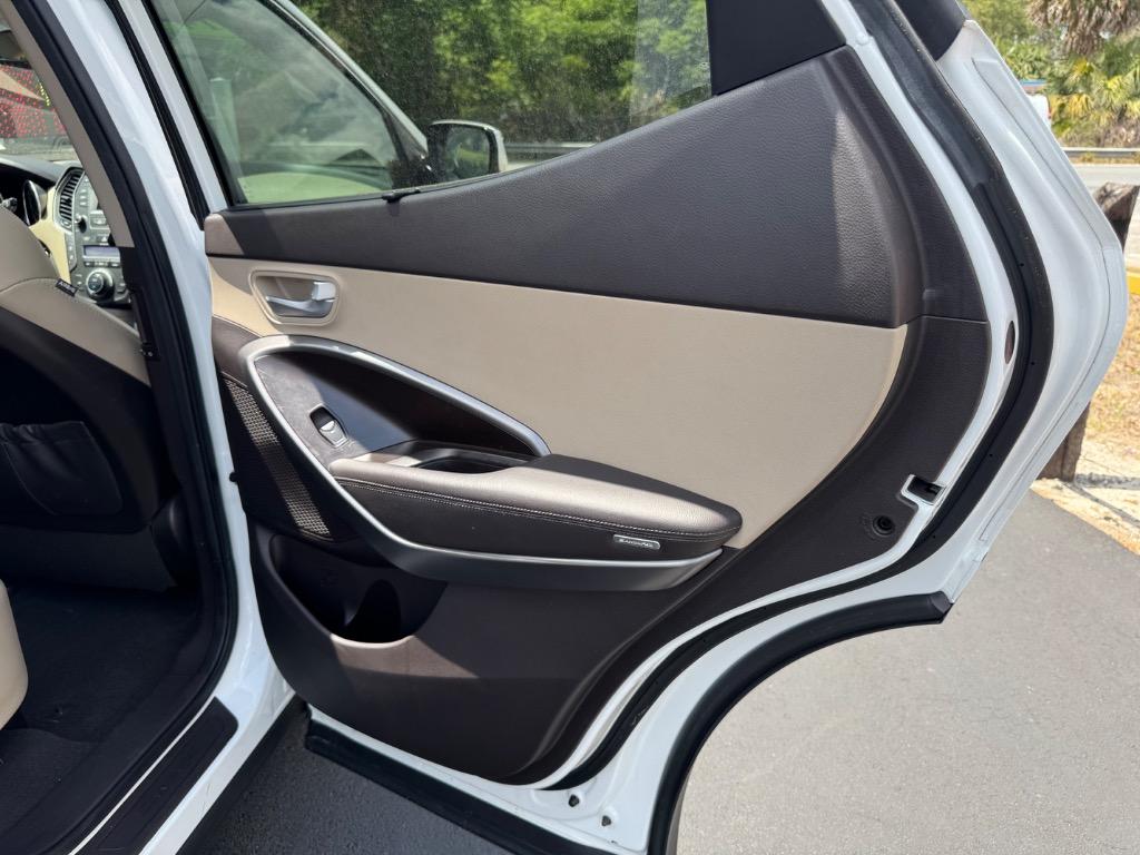 2014 Hyundai Santa Fe Sport - $15,995