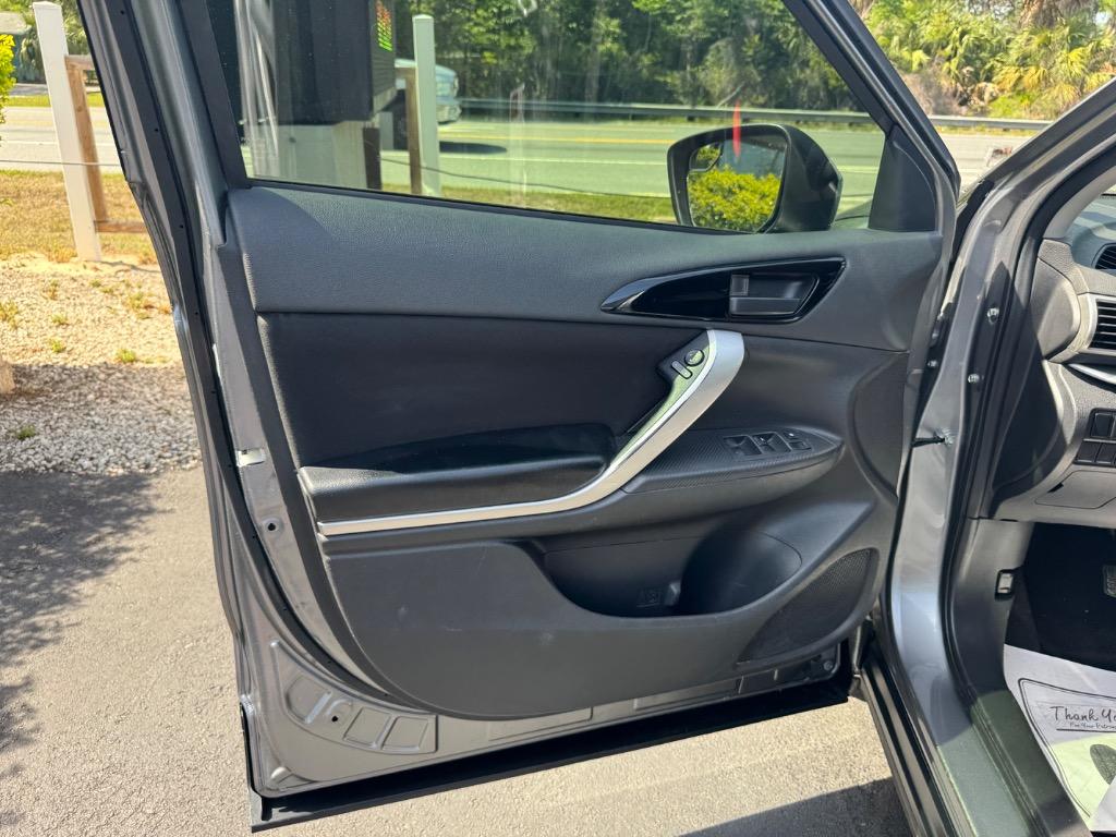 2019 Mitsubishi Outlander - $14,995