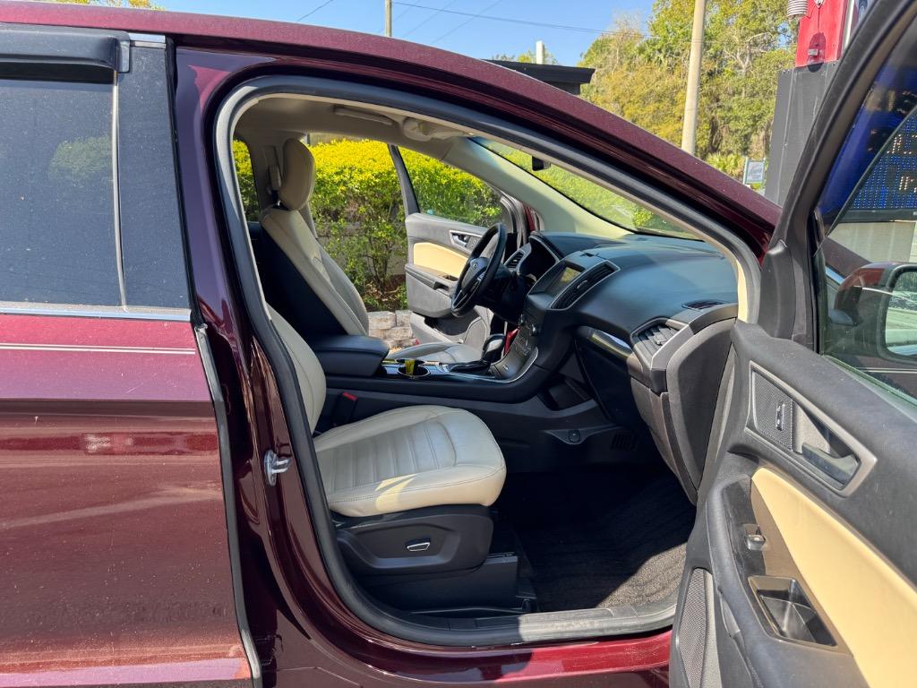 2018 Ford Edge - $16,995
